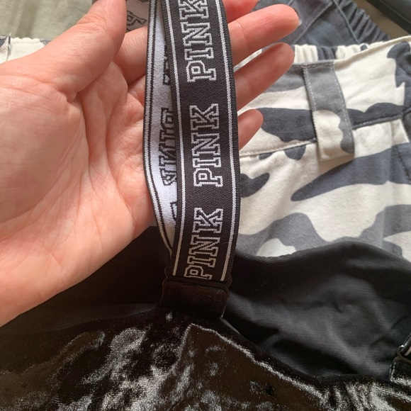 NWOT VSPINK VELVET BRALETTE - Picture 5 of 5